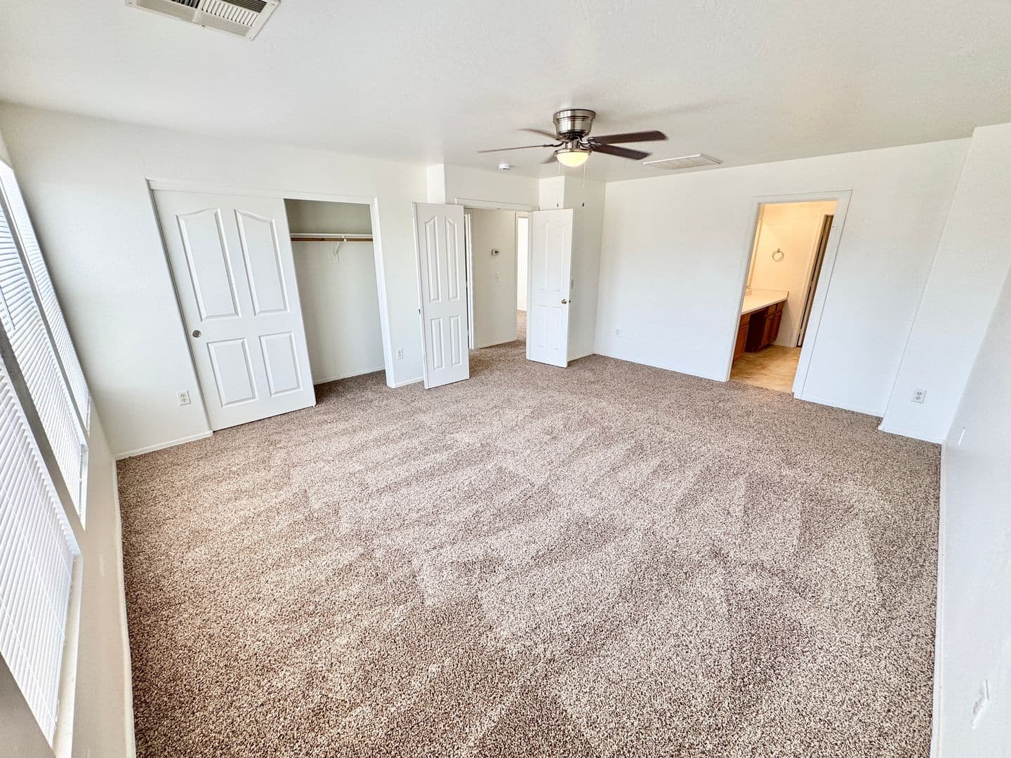 AVONDALE House: 12214 W APACHE ST