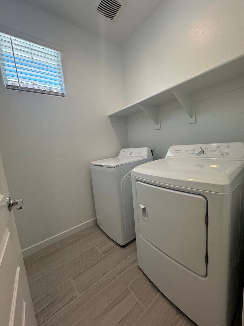 SURPRISE House: 24741 N 164TH DR
