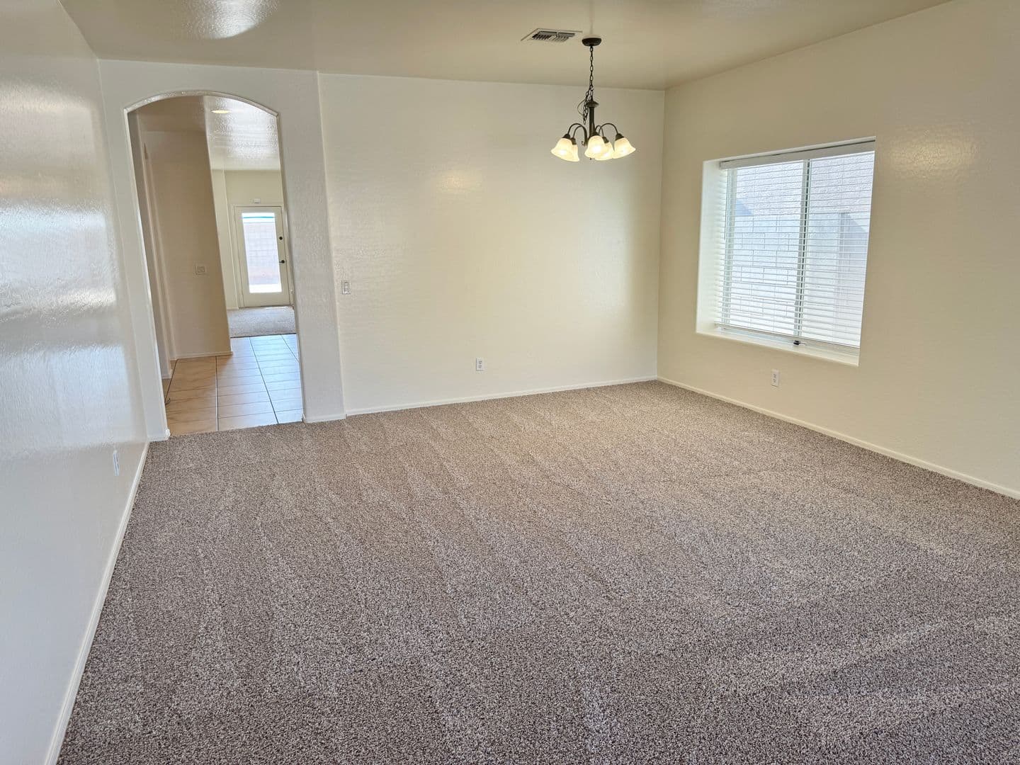 AVONDALE House: 314 S 117TH DR