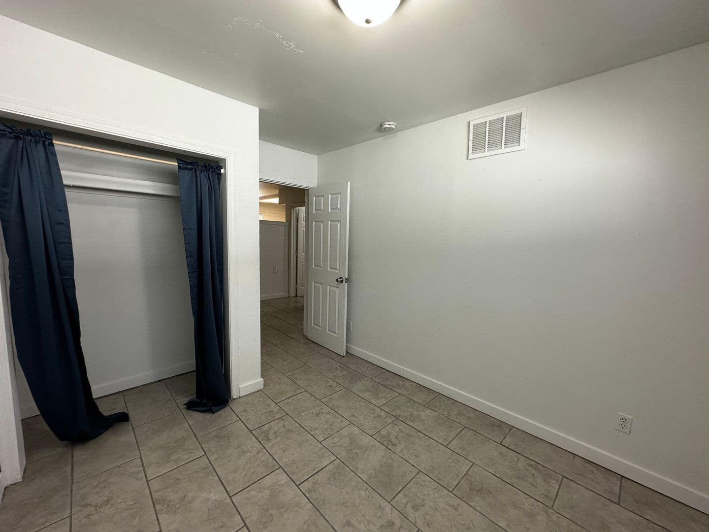 EL MIRAGE Apartment: 13913 N PALM ST #14