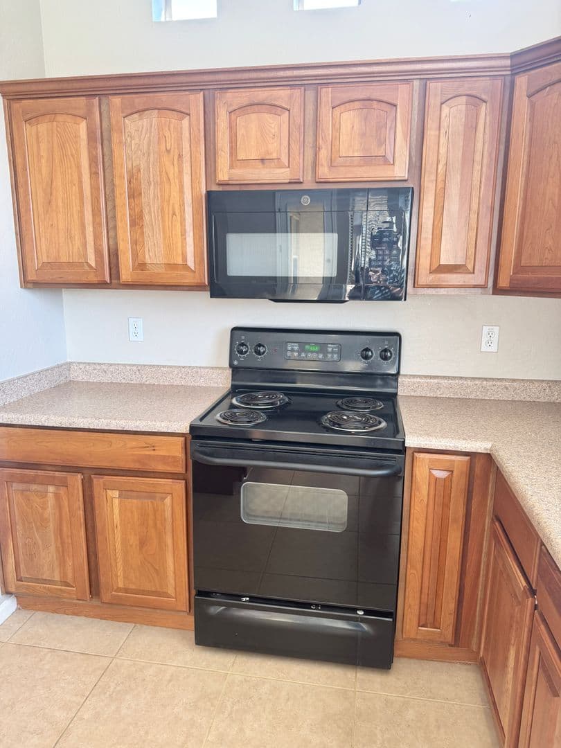 PHOENIX House: 33007 N 23RD AVE