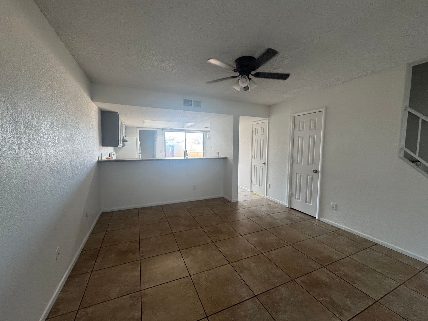 GLENDALE House: 4828 W ORANGEWOOD AVE #124