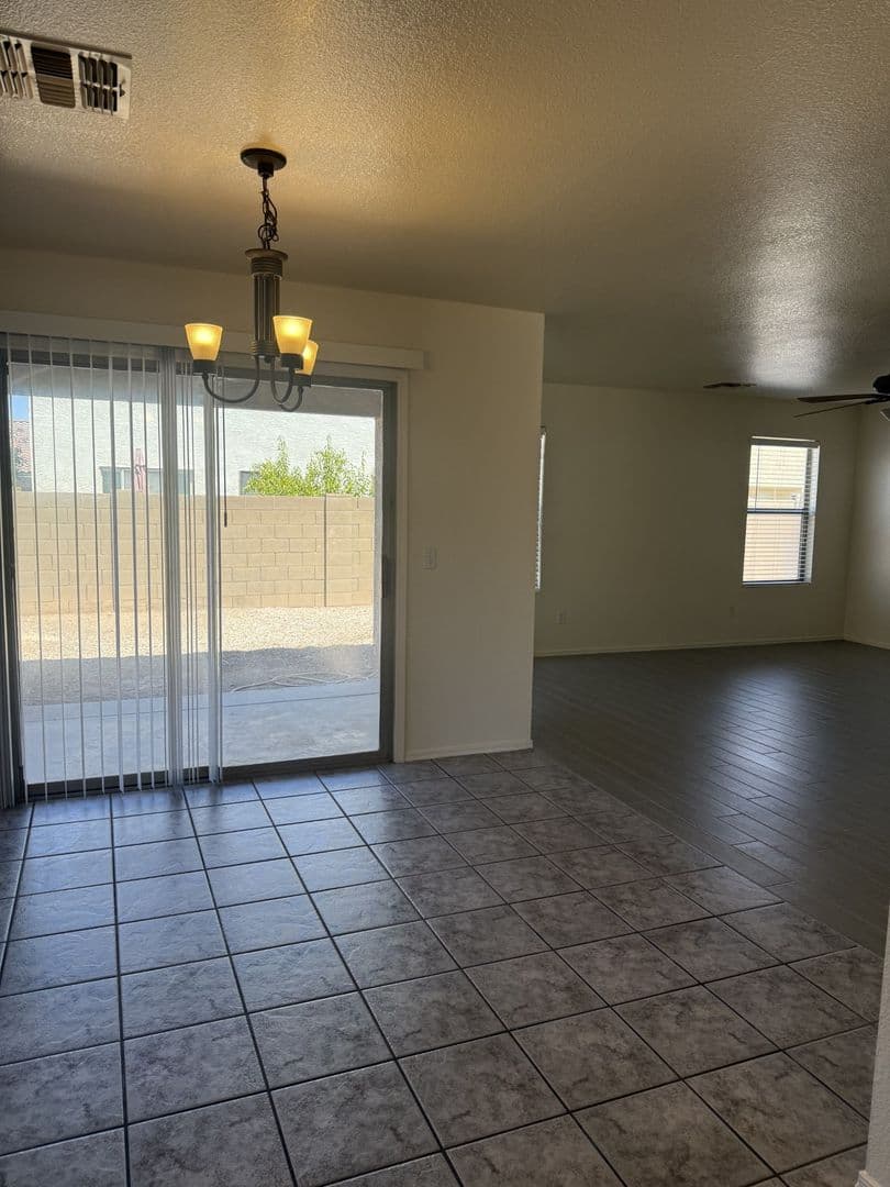 CHANDLER House: 2448 E HAZELTINE WAY