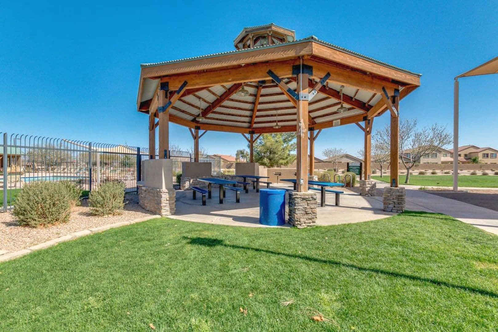 SAN TAN VALLEY House: 30469 N PLANTATION DR