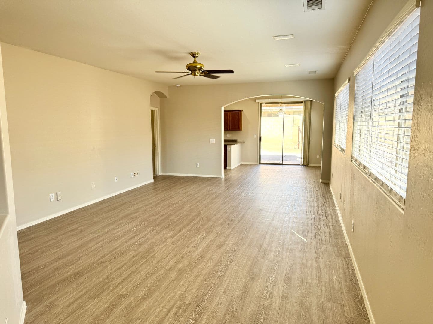SURPRISE House: 17014 W BRIDLINGTON LN