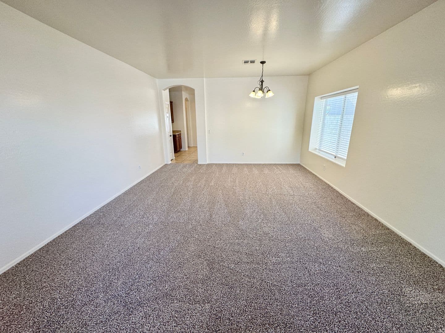 AVONDALE House: 314 S 117TH DR