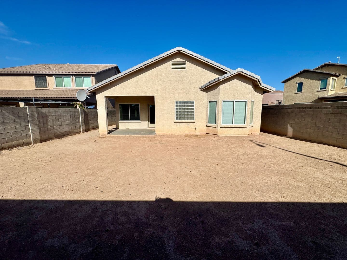 AVONDALE House: 314 S 117TH DR