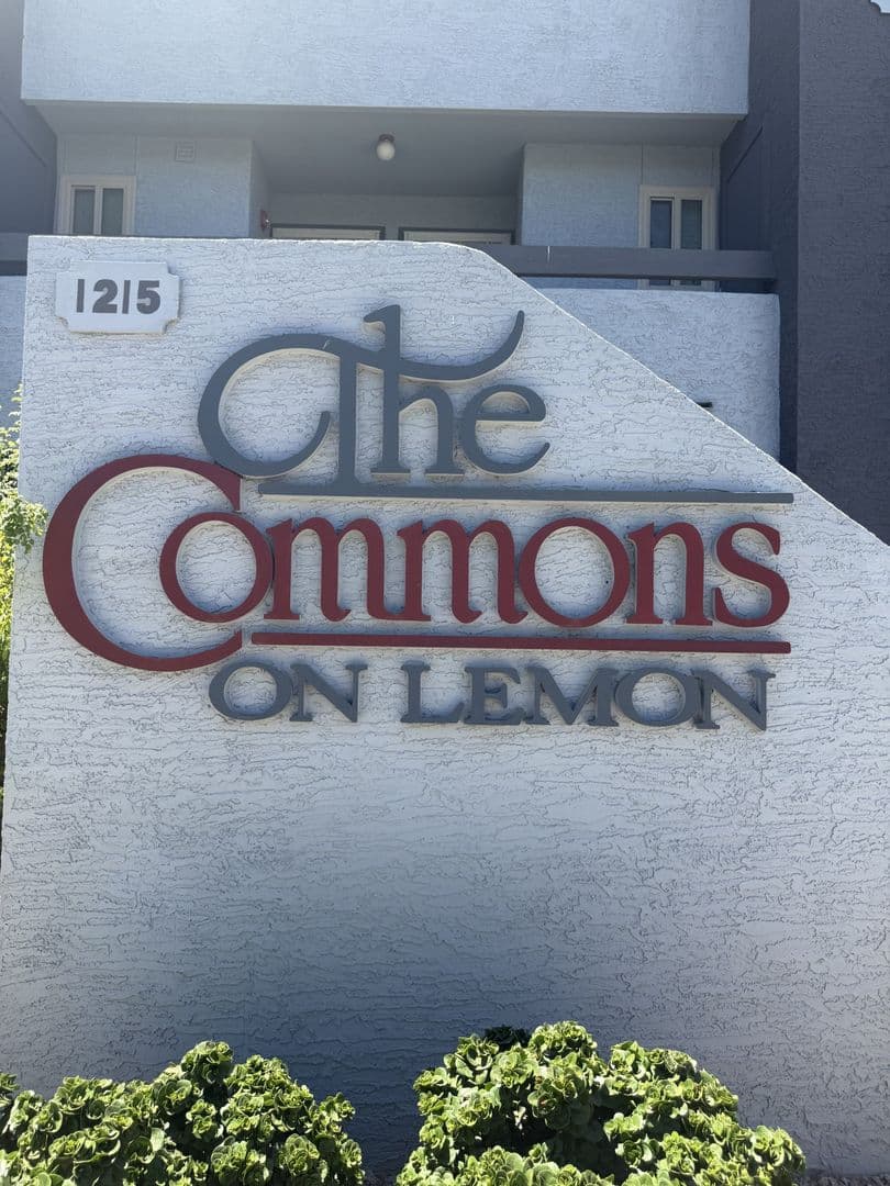 TEMPE Condo: 1215 E LEMON ST #105