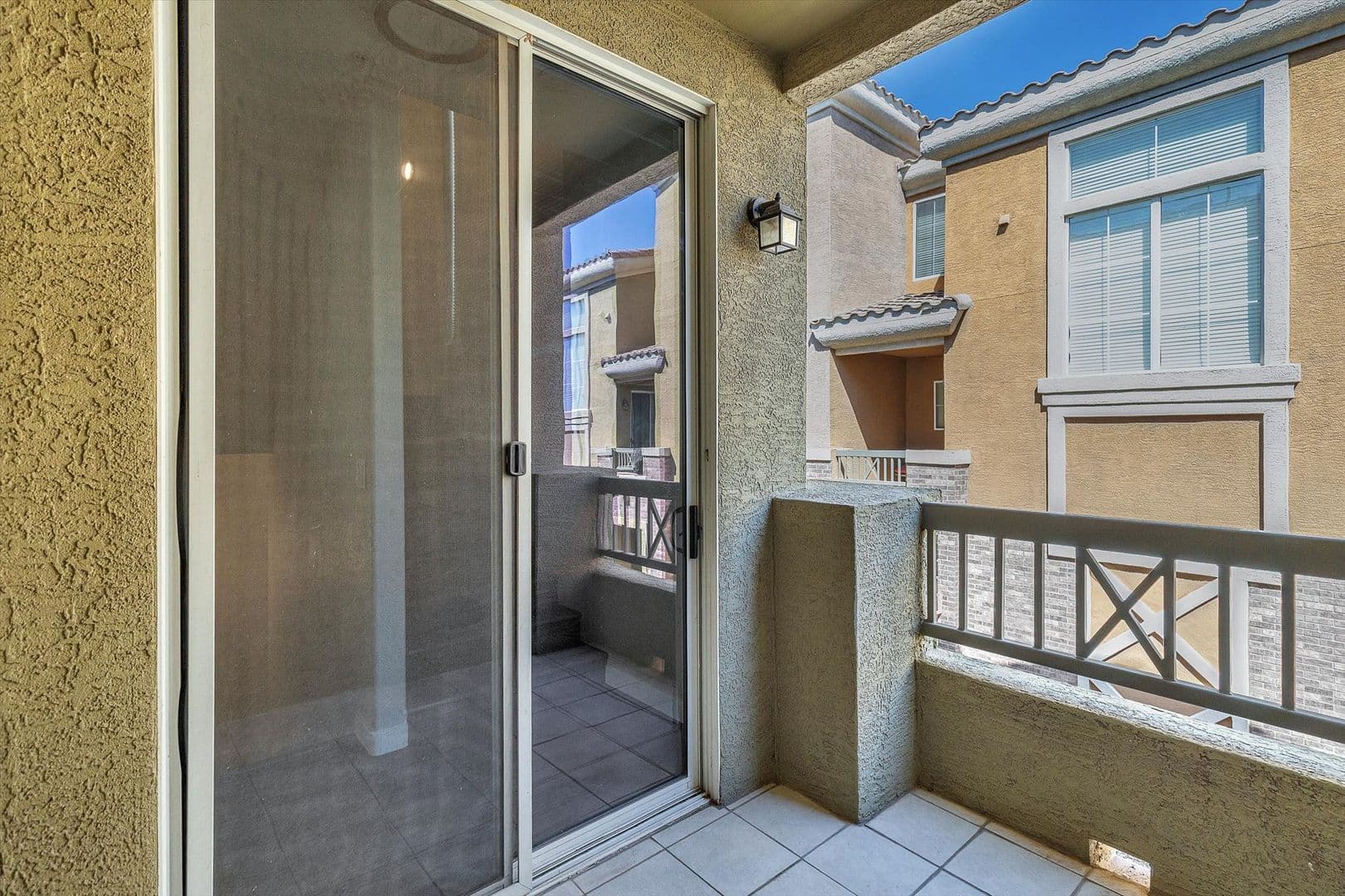 PHOENIX House: 18250 N CAVE CREEK RD #180