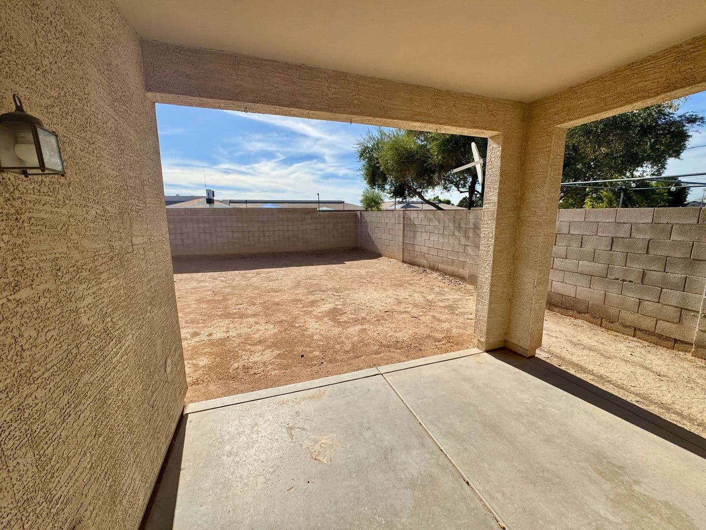 AVONDALE House: 314 S 117TH DR