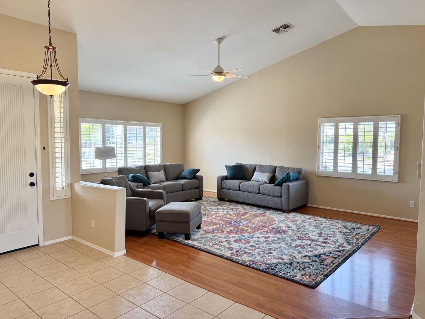 PEORIA House: 14971 N 88TH LN
