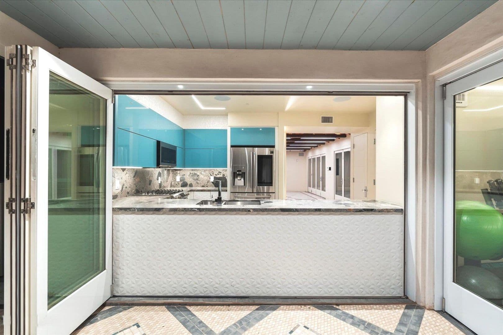 PHOENIX House: 341 E MONTE VISTA RD