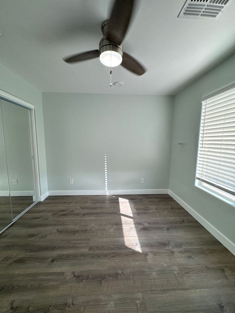 PEORIA House: 29855 N 71ST DR