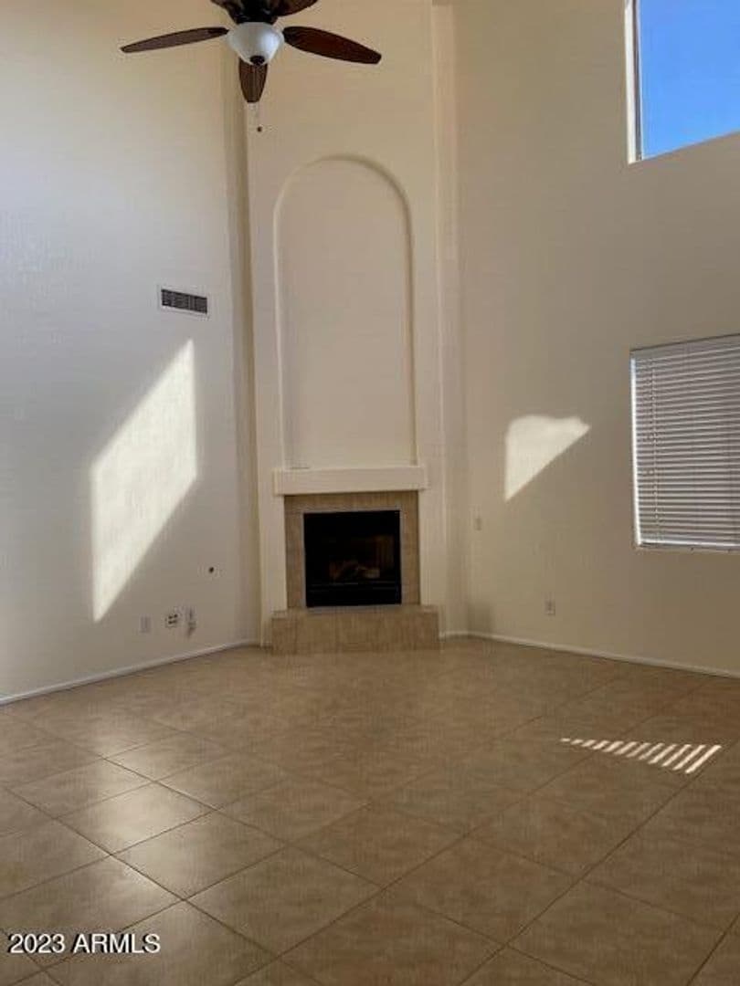 MARICOPA House: 21801 N BACKUS DR