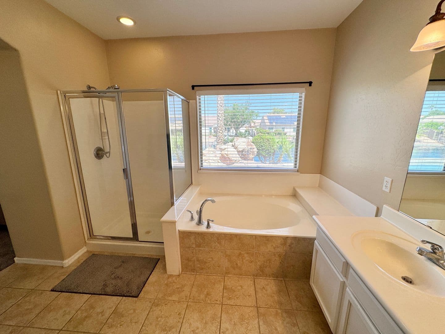 PEORIA House: 14971 N 88TH LN