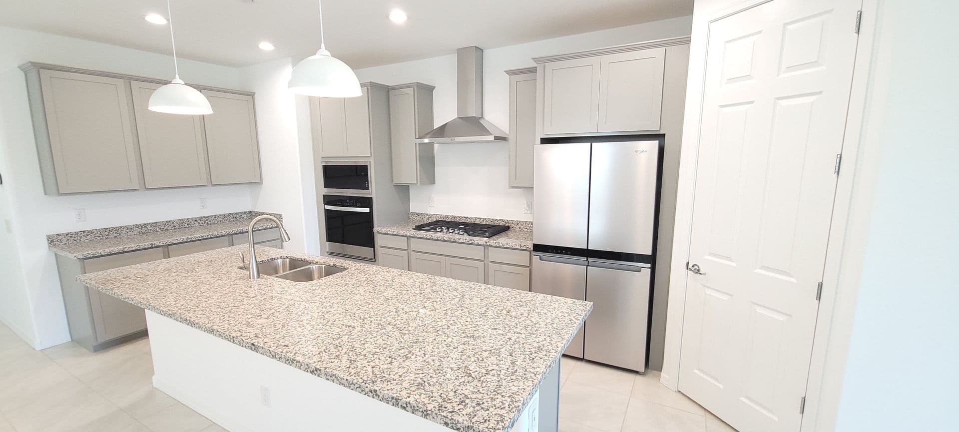 PEORIA House: 13573 W SHIFTING SANDS DR