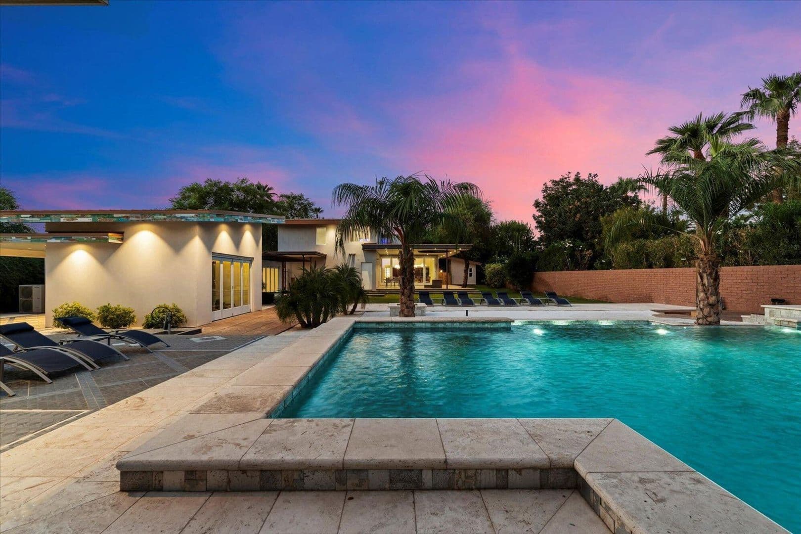 PHOENIX House: 341 E MONTE VISTA RD