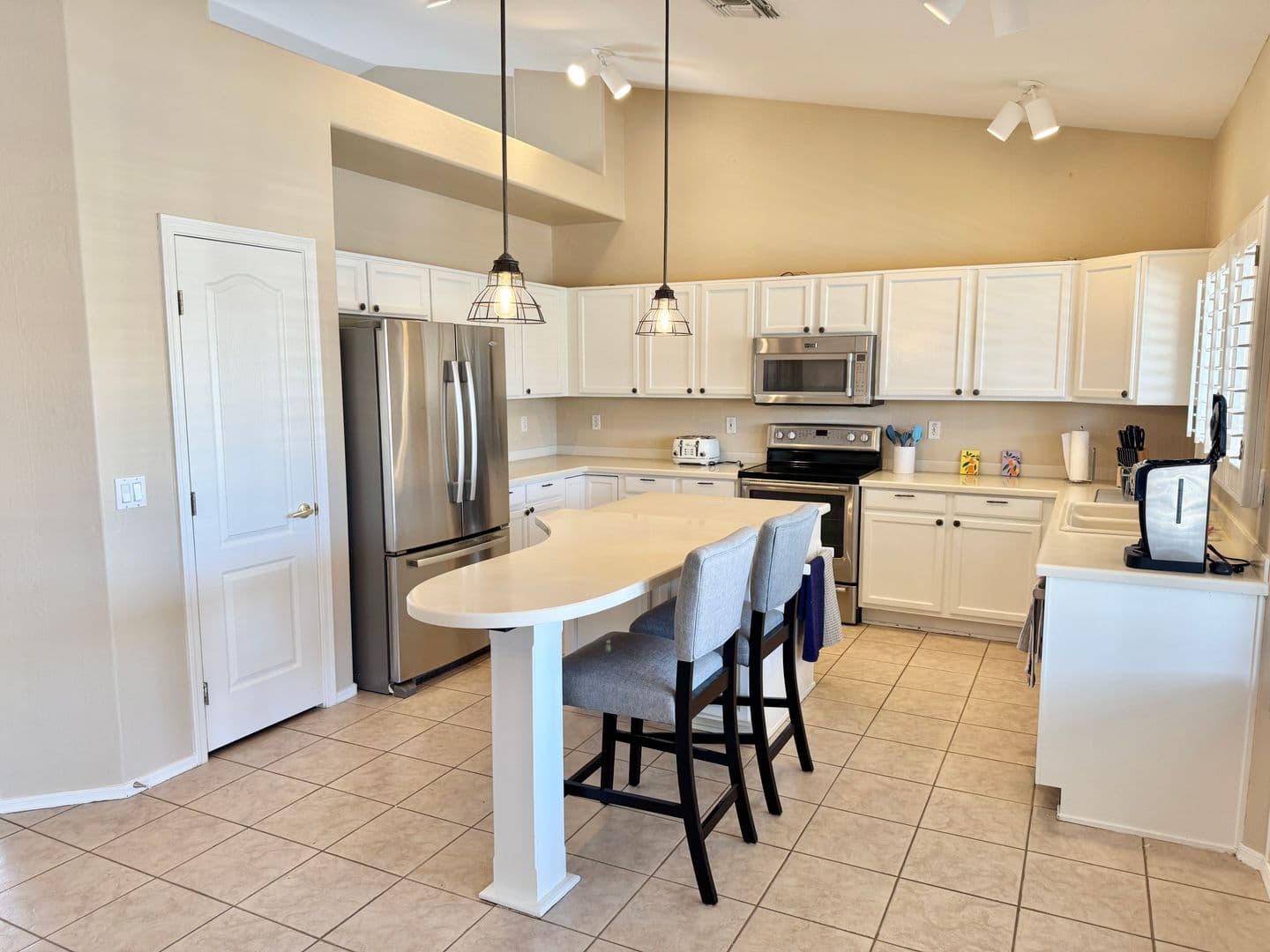 PEORIA House: 14971 N 88TH LN