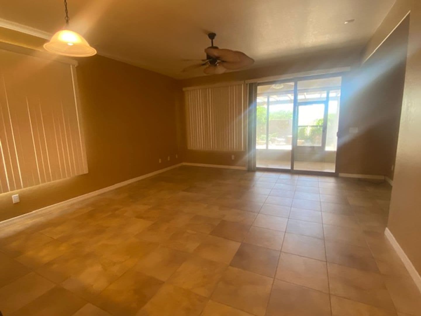 SAN TAN  VALLEY House: 504 W TWIN PEAKS