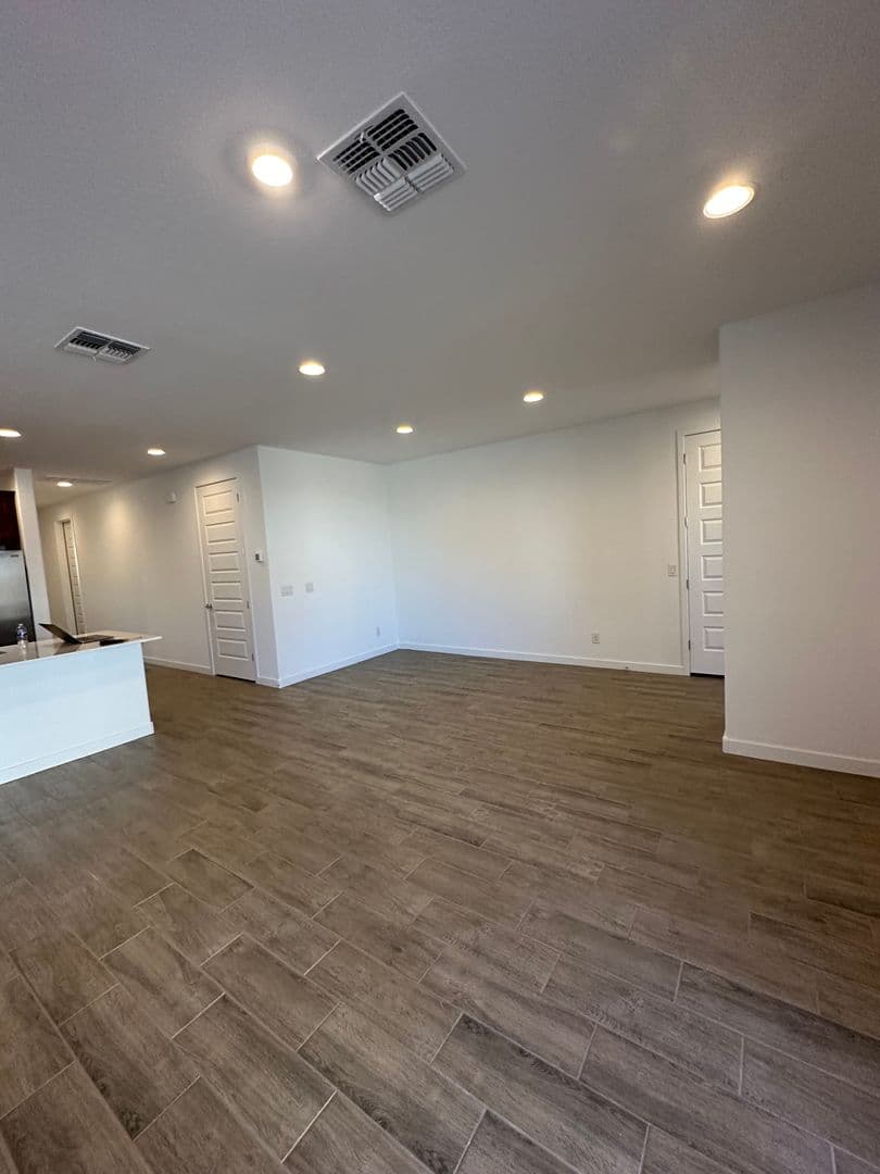 PHOENIX House: 3228 W MORNING VISTA LN