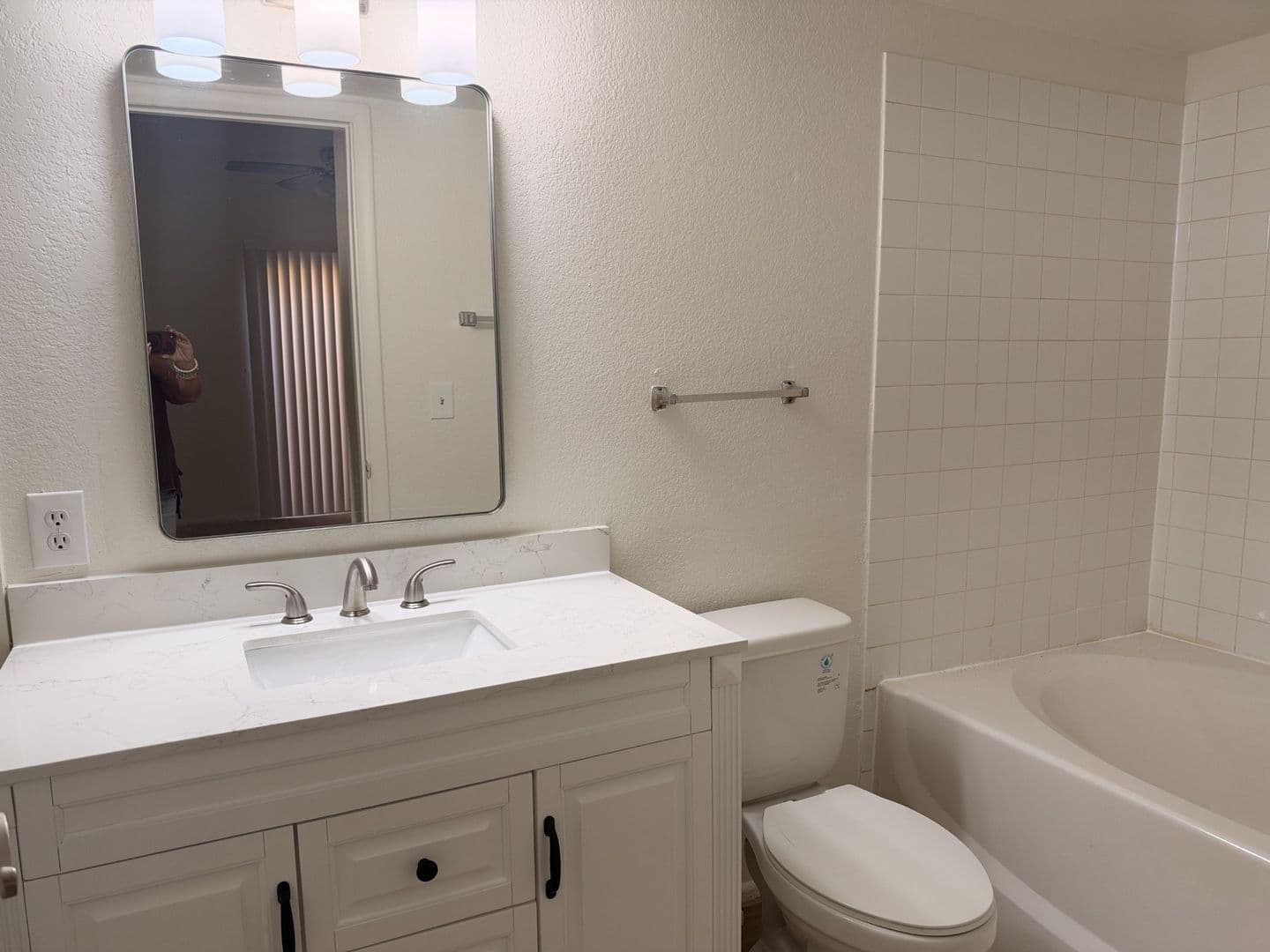 PHOENIX House: 8938 W FAIRMOUNT AVE