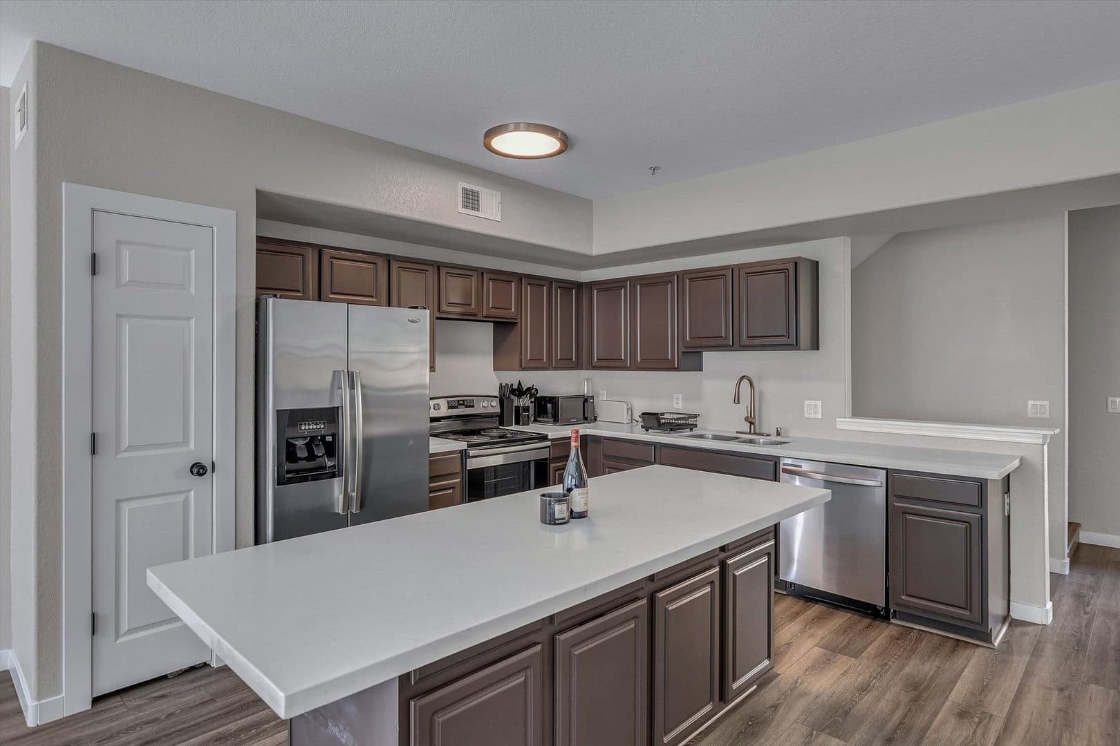 PHOENIX House: 18250 N CAVE CREEK RD #180