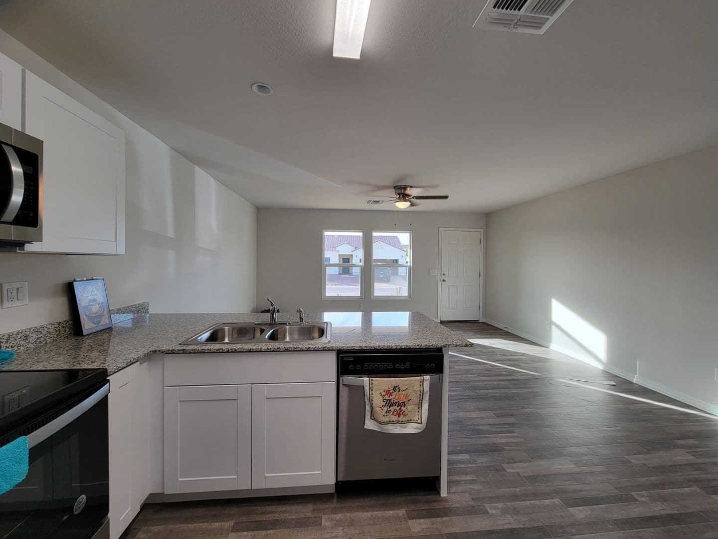 ARIZONA CITY House: 15545 S CHERRY HILLS DR
