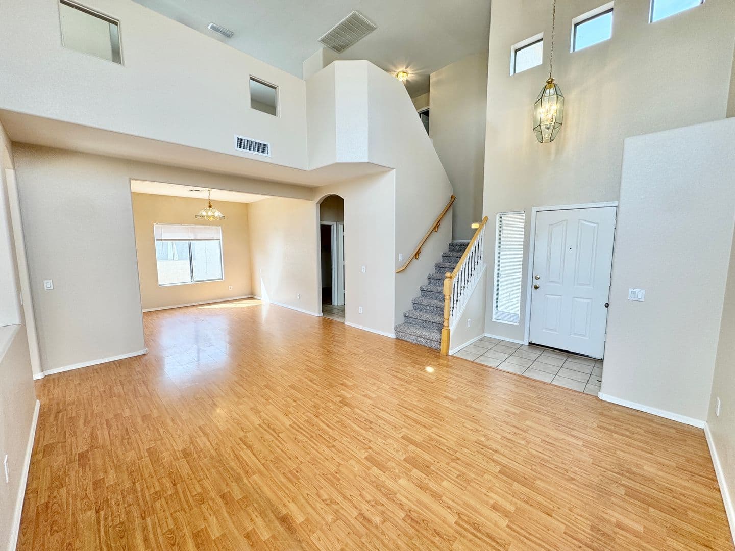 AVONDALE House: 1941 N 107TH DR
