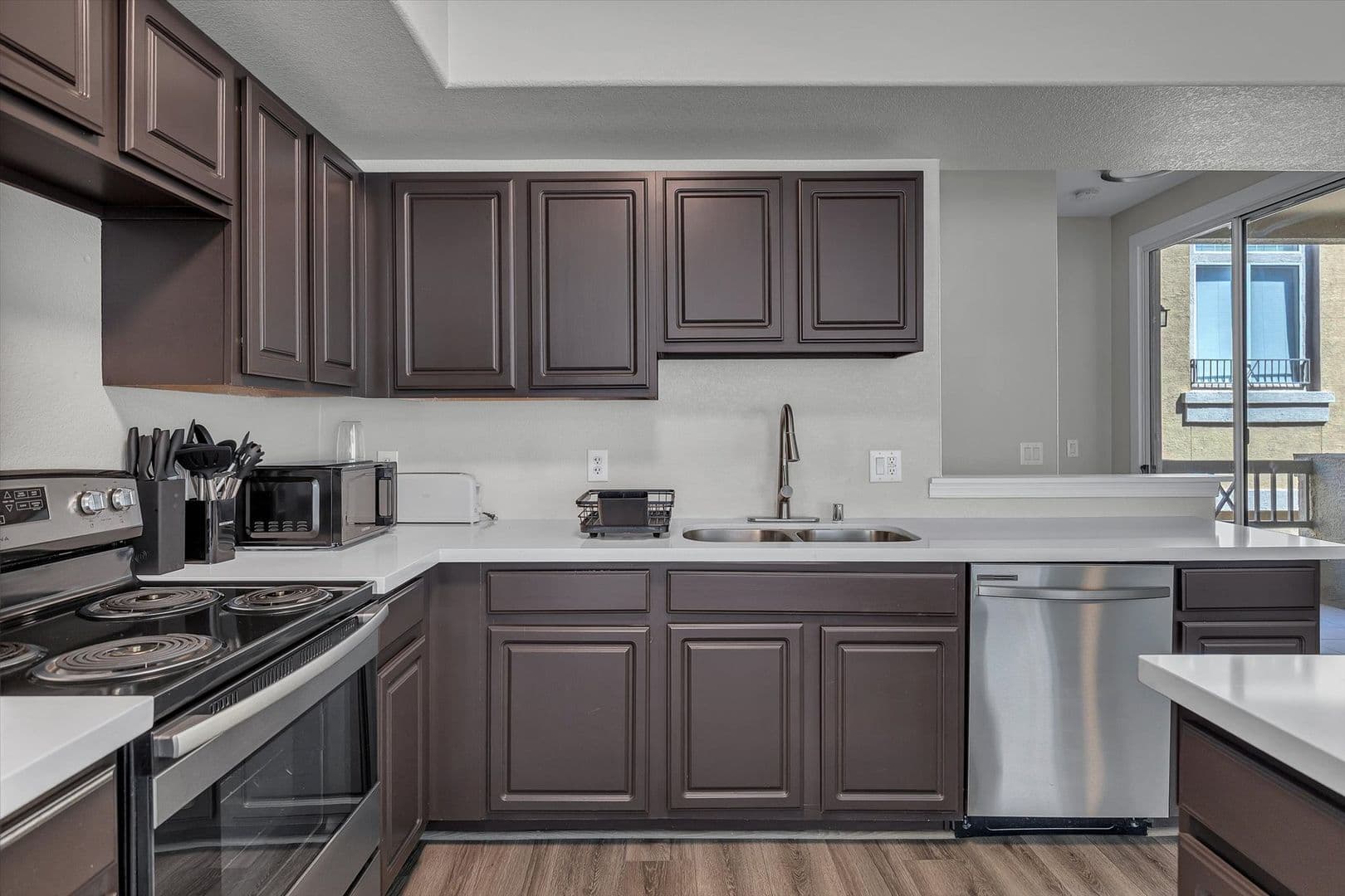 PHOENIX House: 18250 N CAVE CREEK RD #180