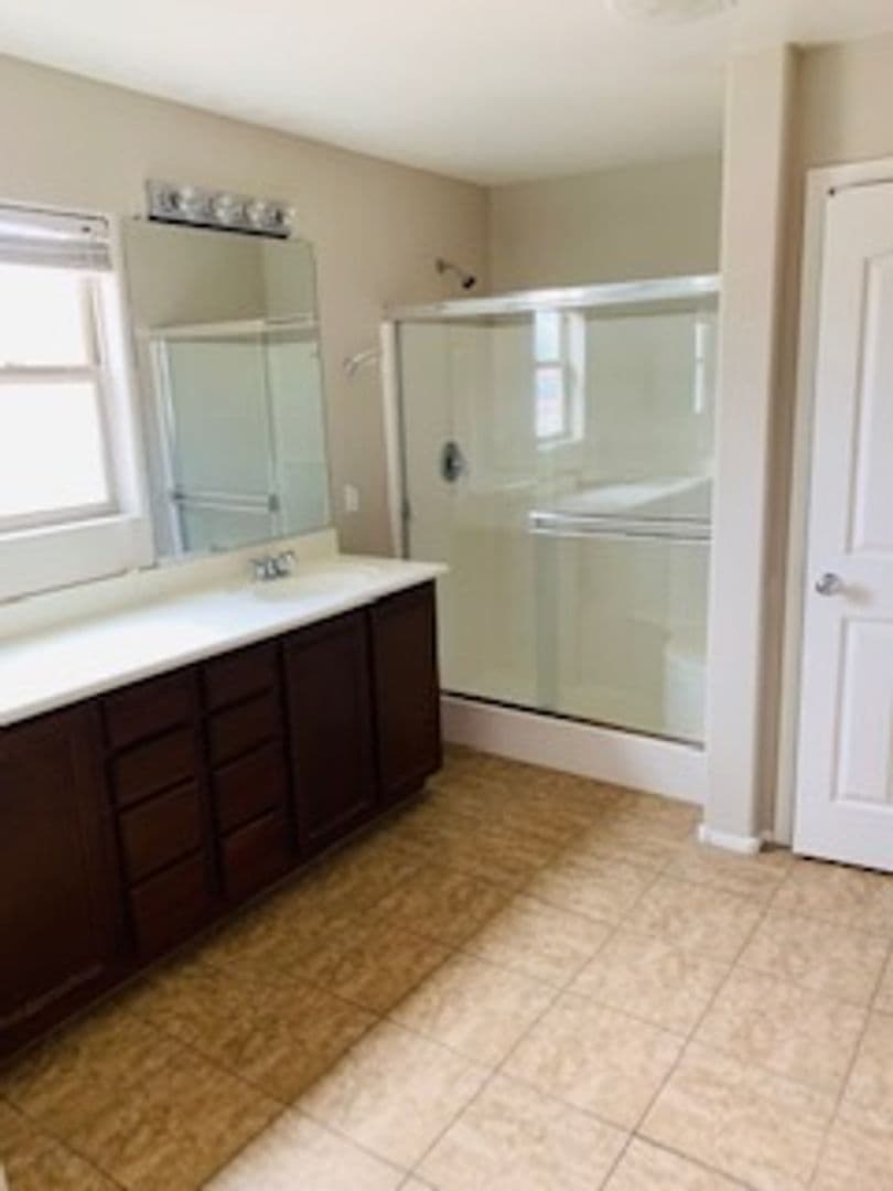 GILBERT House: 3119 E HARRISON ST
