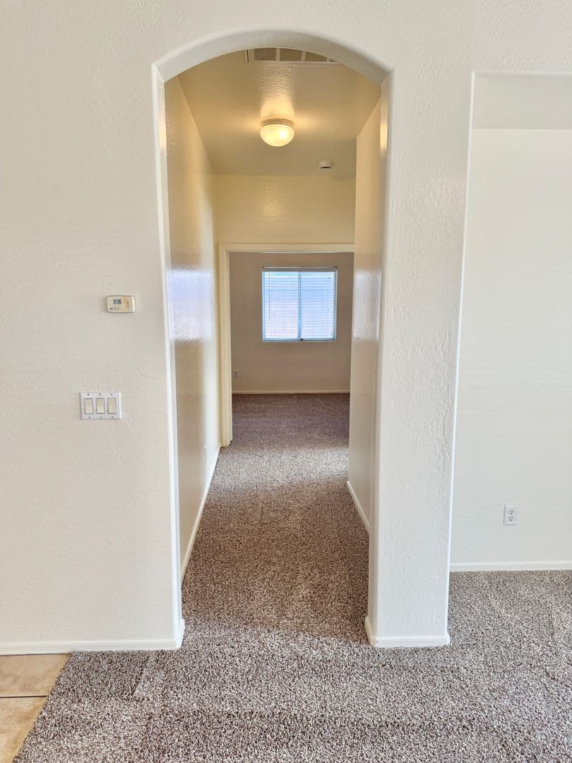 AVONDALE House: 314 S 117TH DR