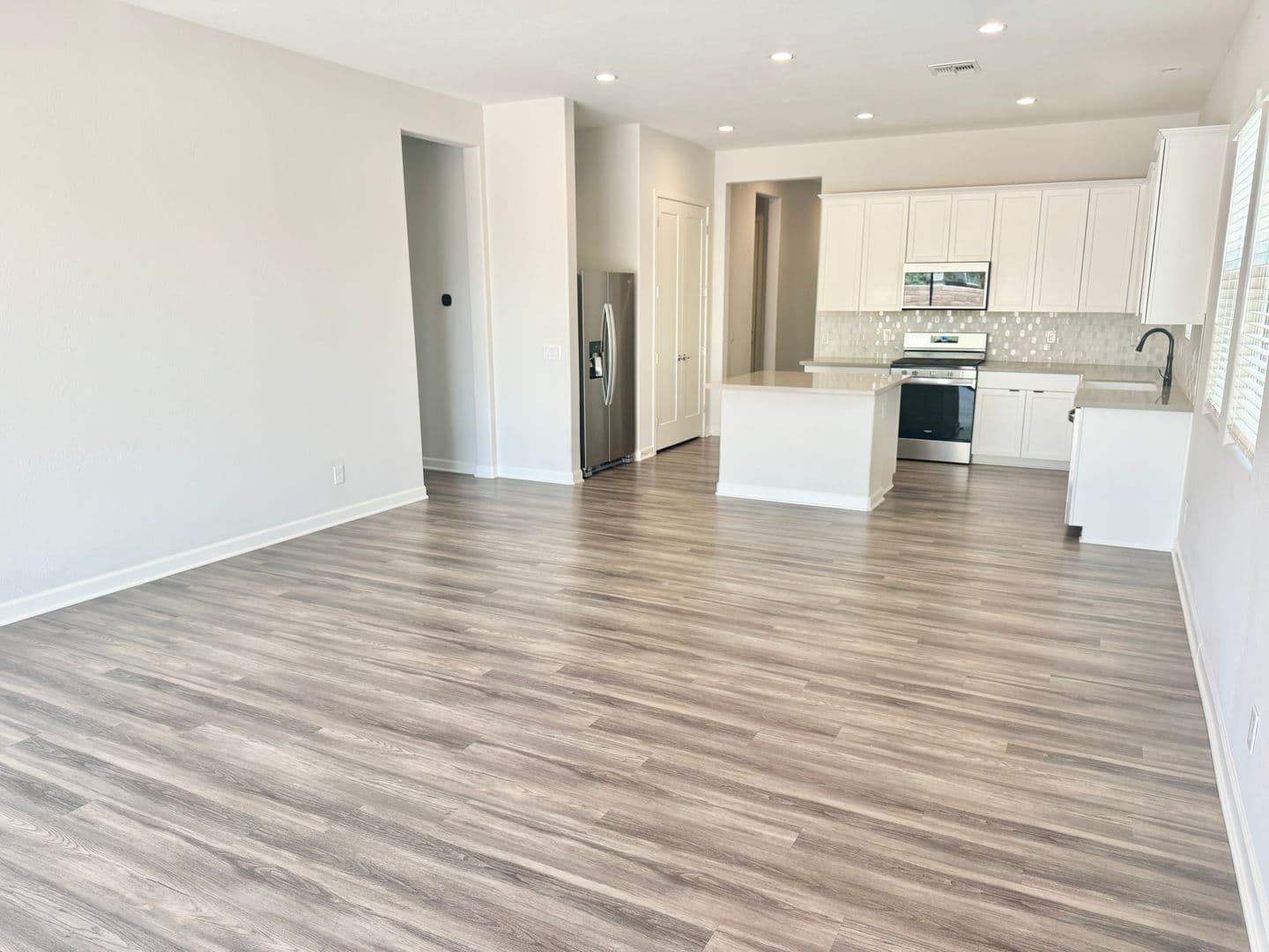GOODYEAR House: 15565 S 181ST LN