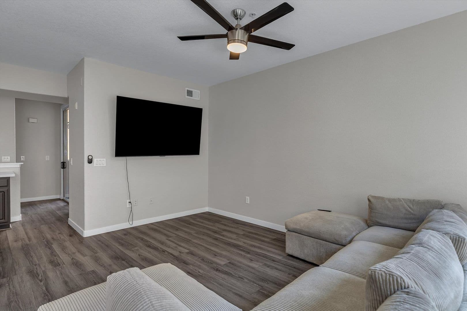 PHOENIX House: 18250 N CAVE CREEK RD #180
