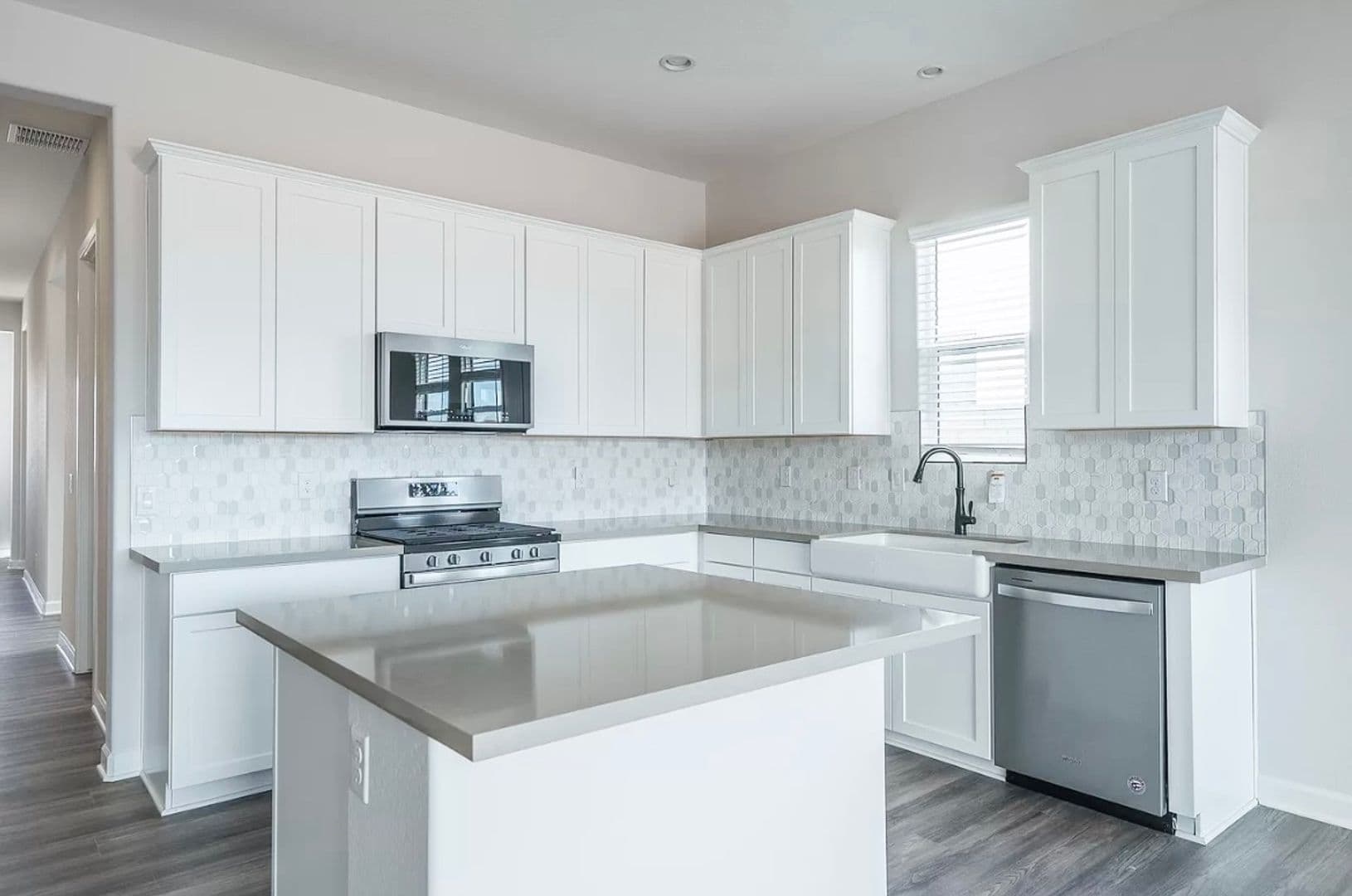 GOODYEAR House: 15565 S 181ST LN