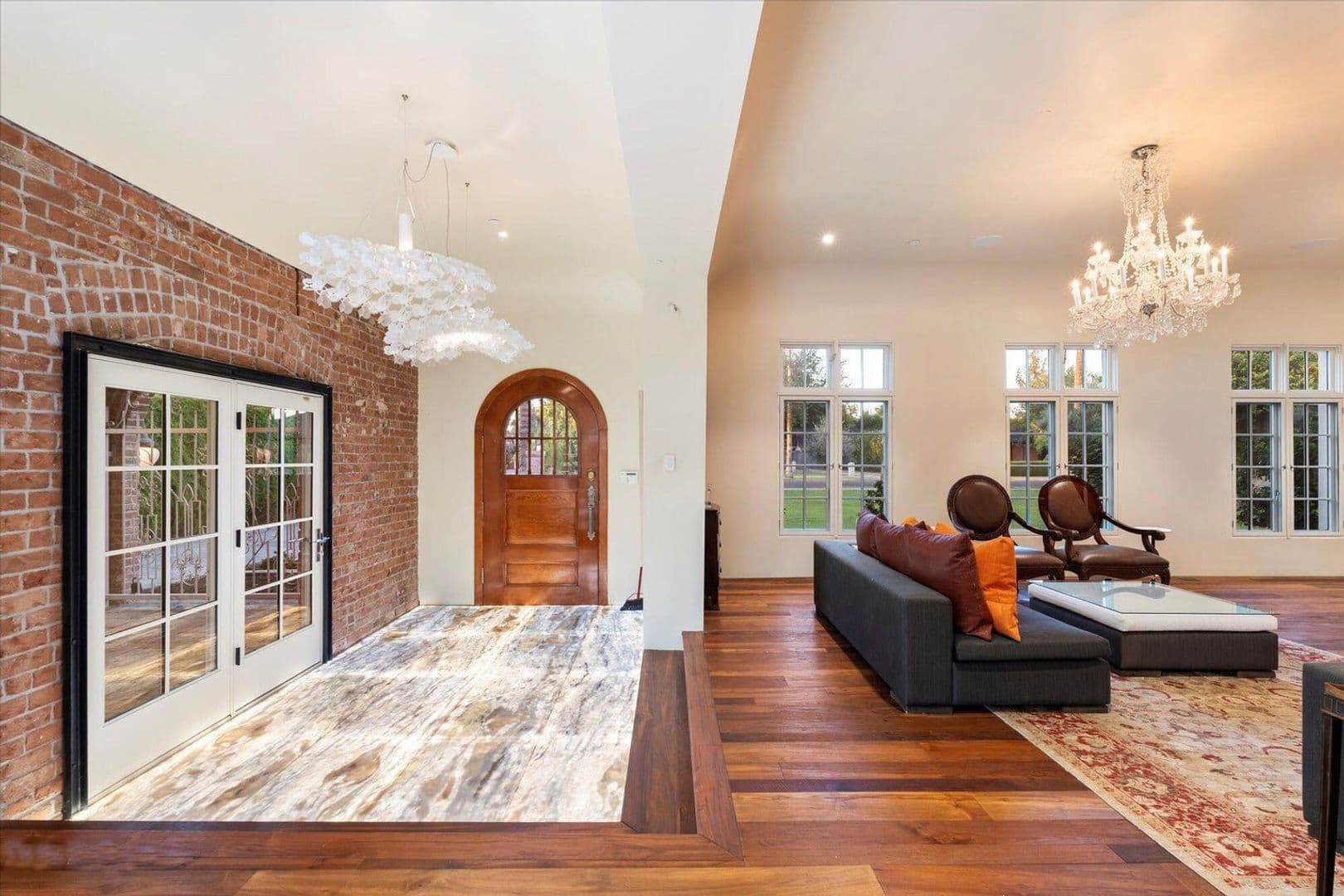 PHOENIX House: 341 E MONTE VISTA RD