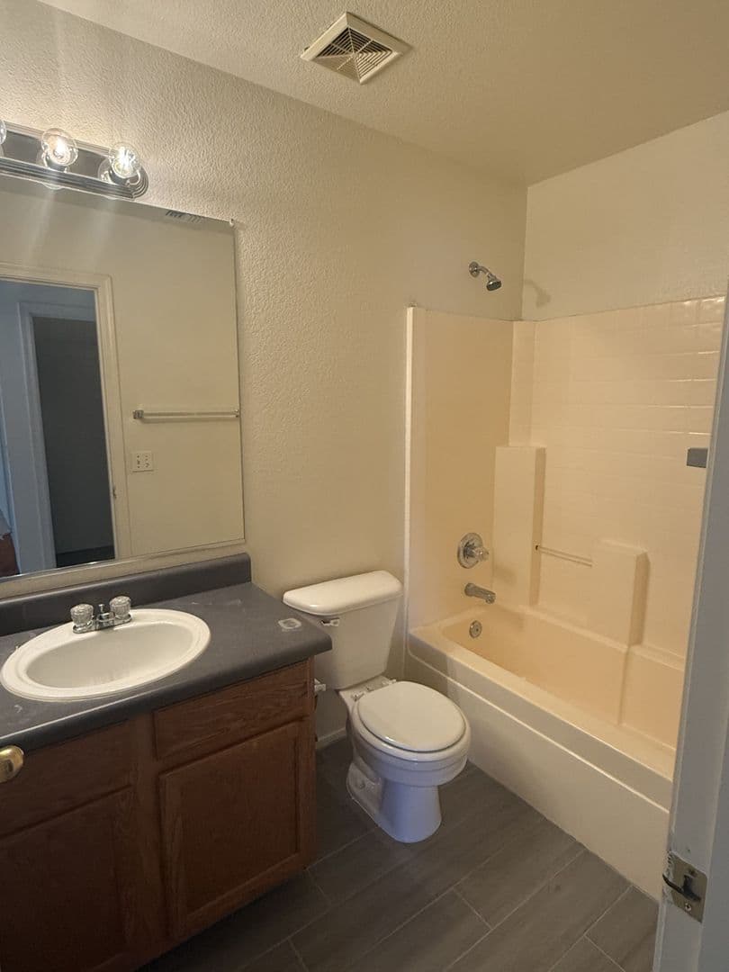 CHANDLER House: 2448 E HAZELTINE WAY