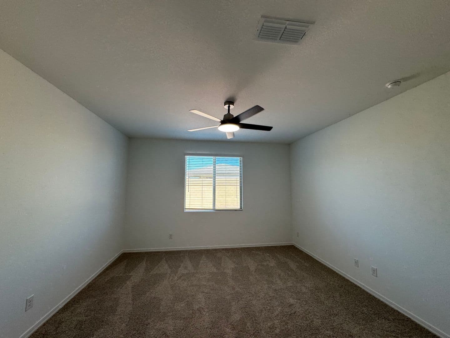 PEORIA House: 7606 W SMOKETREE DR