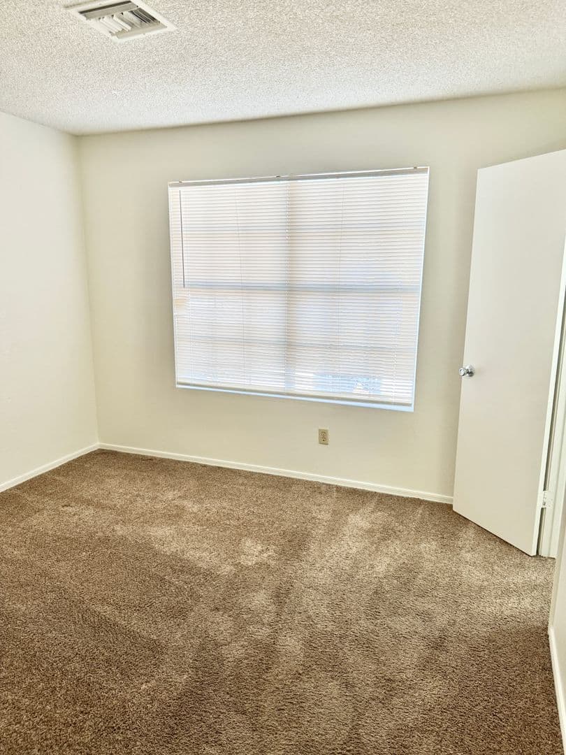 PEORIA House: 6951 W CHERYL DR