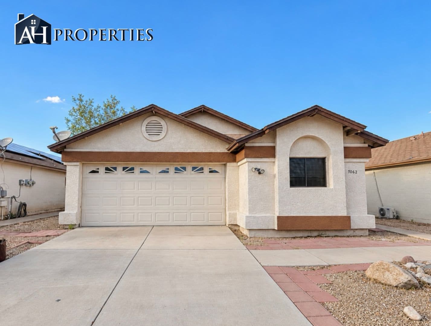 PEORIA House: 7062 W CARON DR