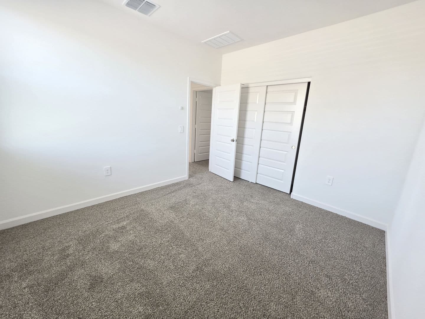 APACHE JUNCTION House: 2677 W SIMONE AVE