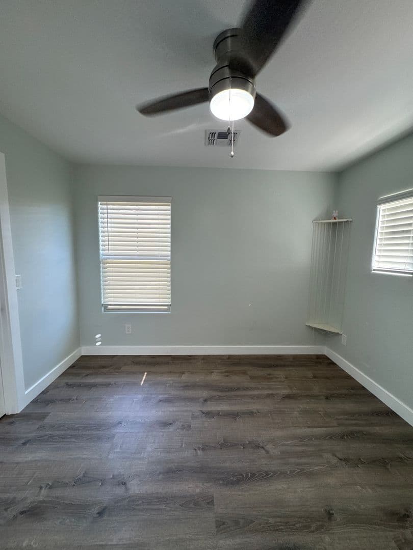 PEORIA House: 29855 N 71ST DR