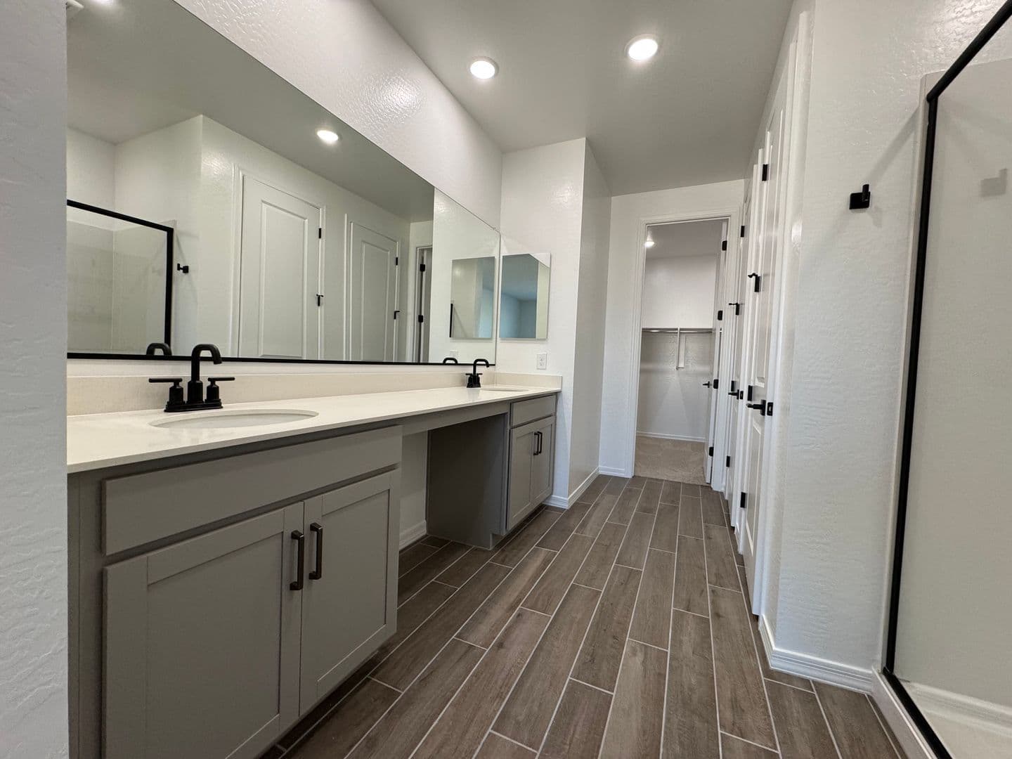PEORIA House: 7606 W SMOKETREE DR