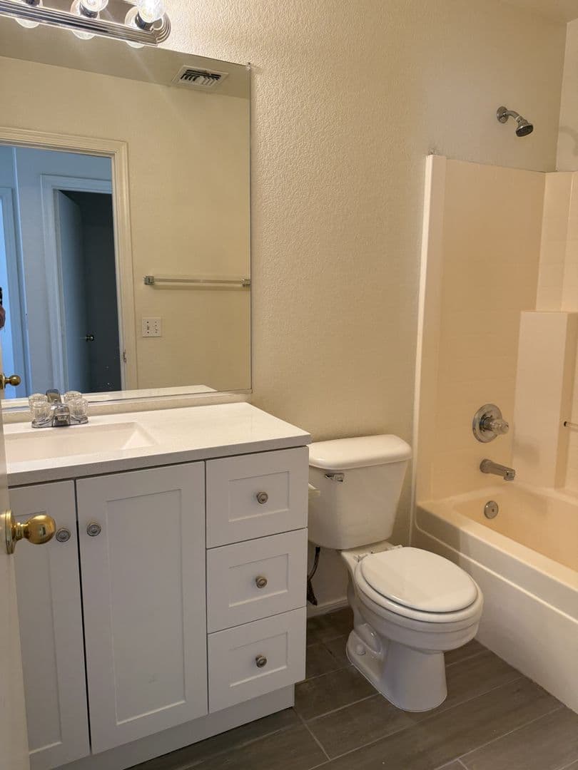 CHANDLER House: 2448 E HAZELTINE WAY