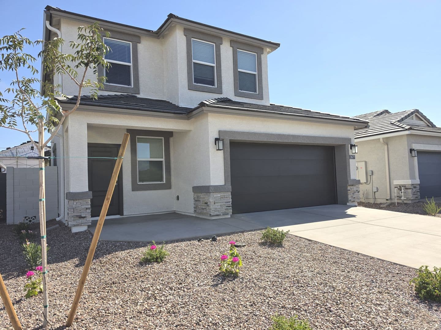 APACHE JUNCTION House: 2677 W SIMONE AVE