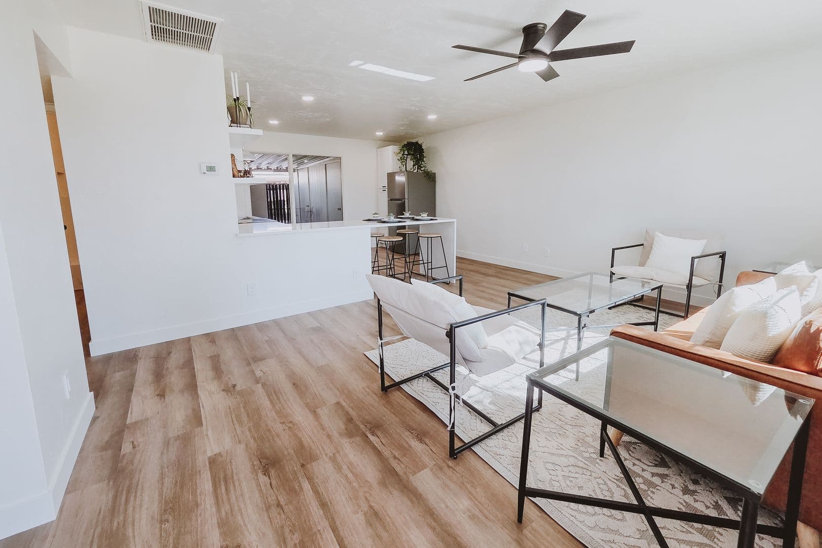 MESA House: 861 N REVERE #E