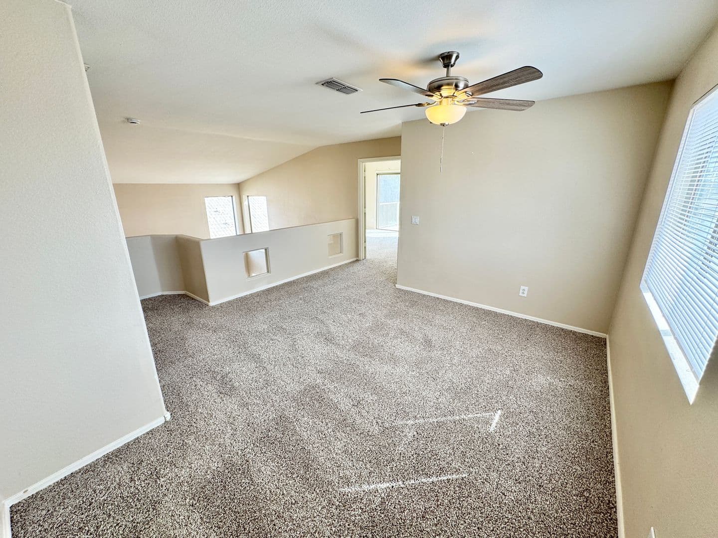 AVONDALE House: 1941 N 107TH DR