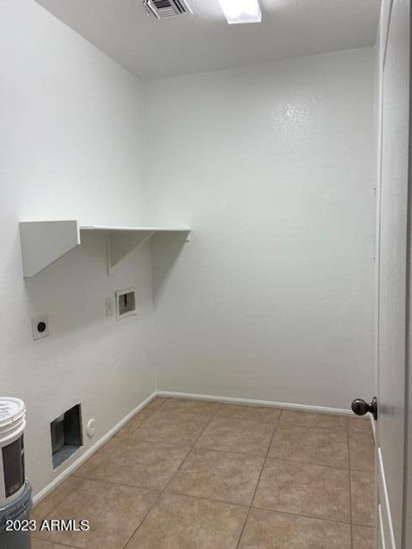 MARICOPA House: 21801 N BACKUS DR