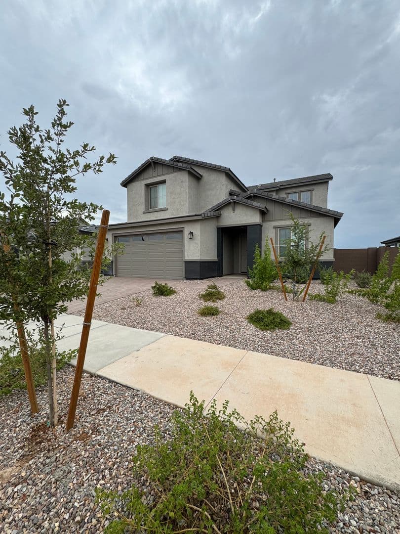 SURPRISE House: 17156 W SMOKETREE DR