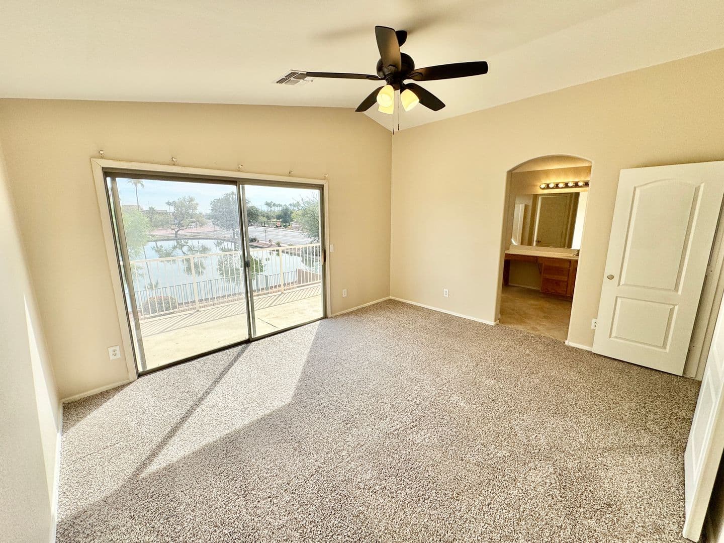 AVONDALE House: 1941 N 107TH DR