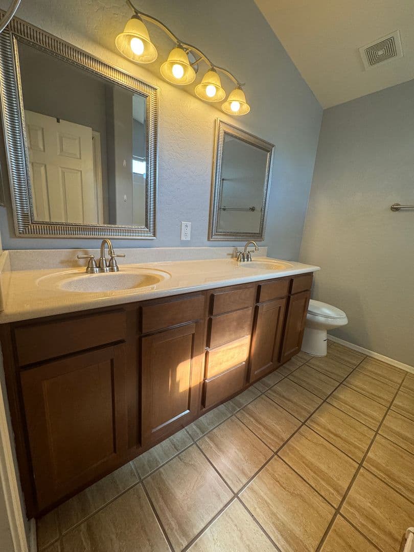 SURPRISE House: 17233 W BANFF LN